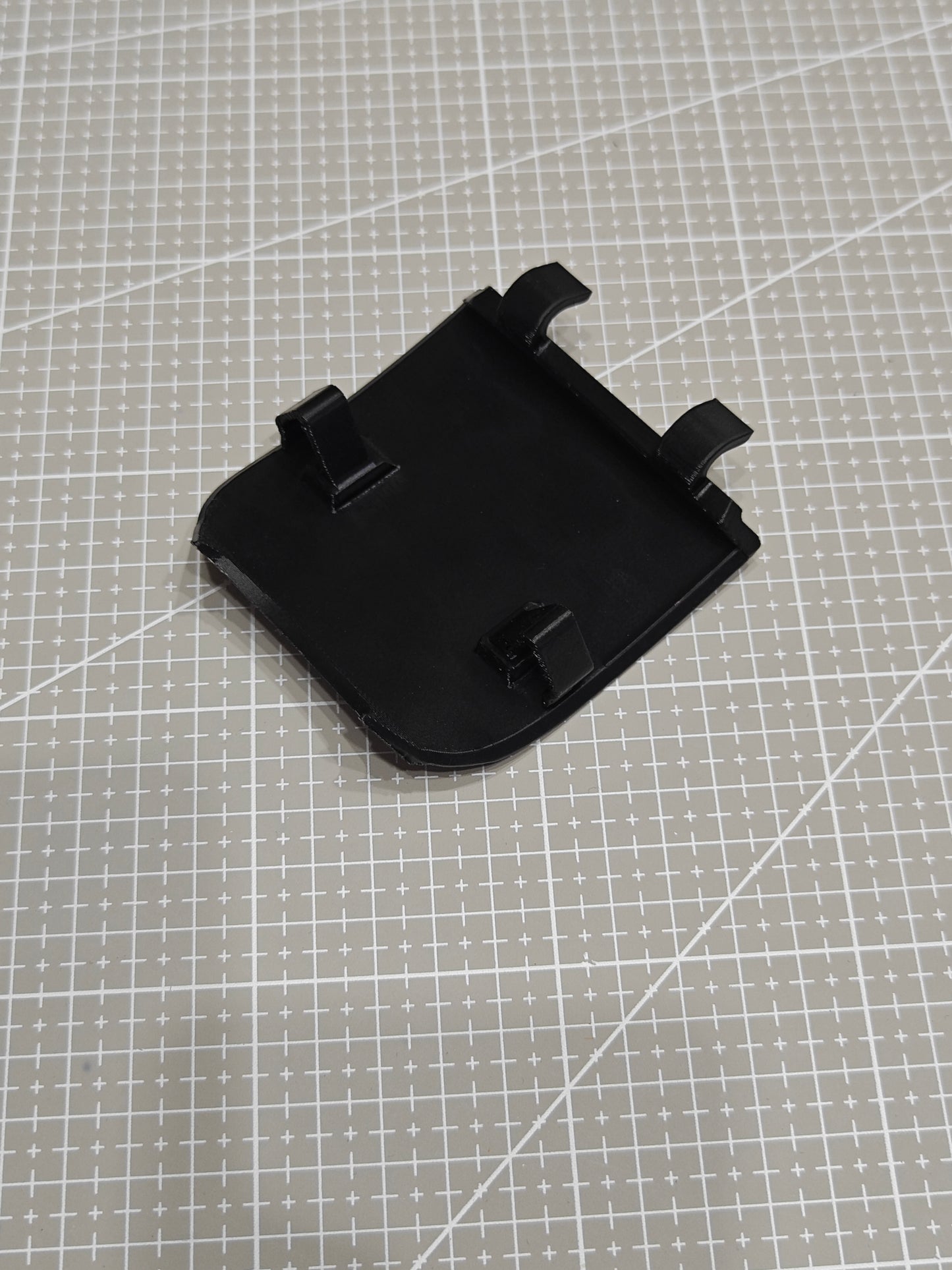 Rolls-Royce Phantom (VII, 2003–2017) Front Bumper Towing Eye Flap / Cover | 51127166113